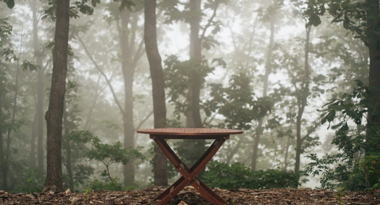 میز چوب گرد